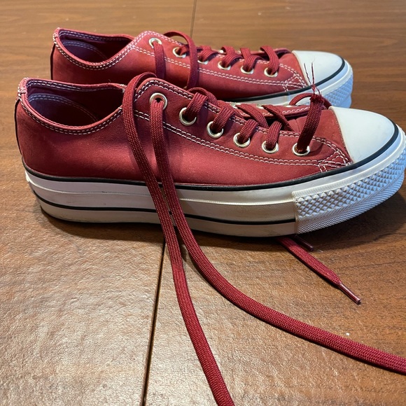 Converse Shoes Converse Size 8 Poshmark